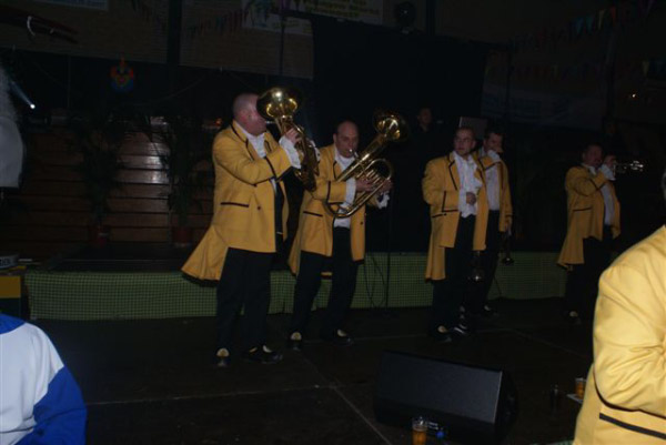 Kreesiebal08116